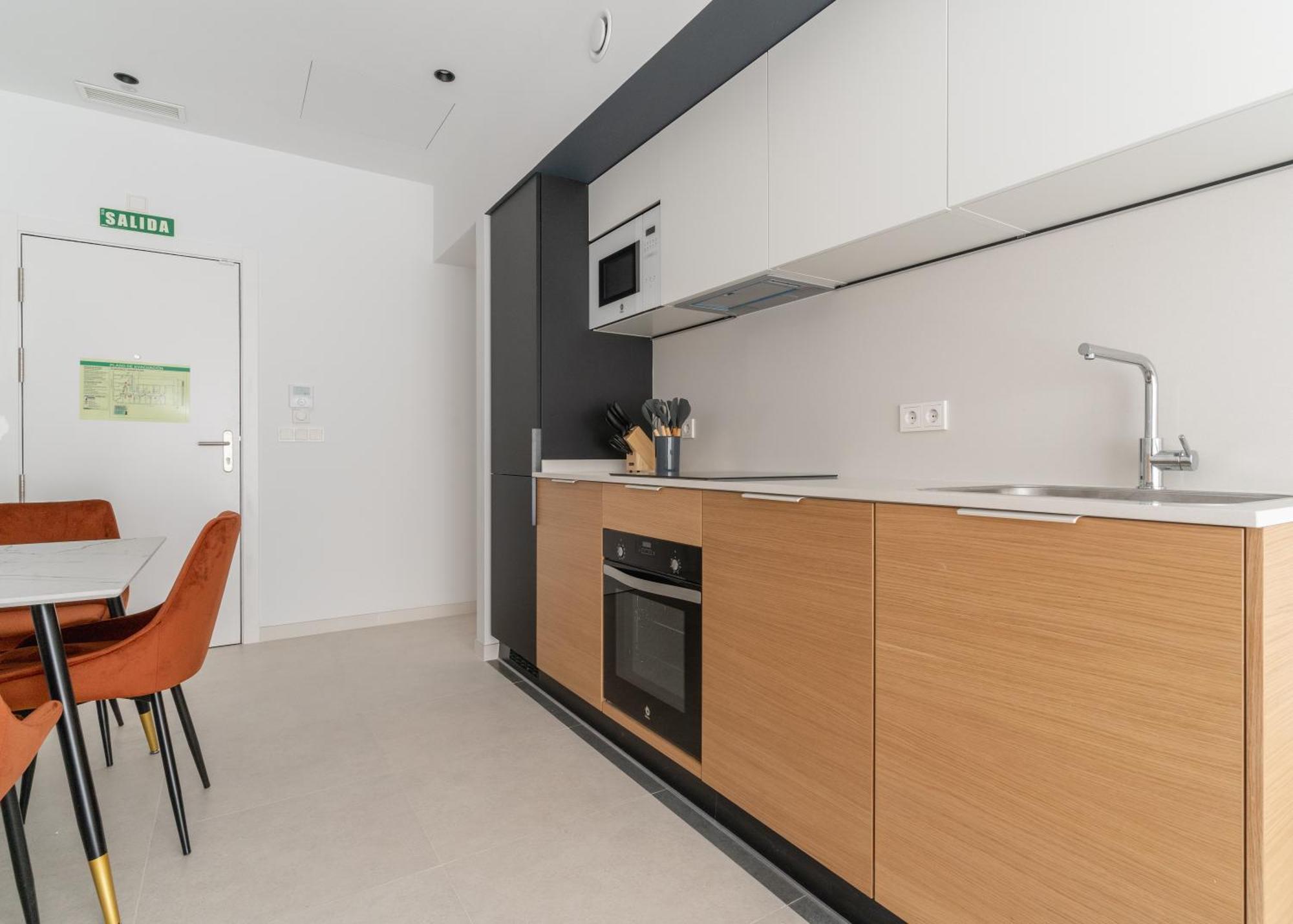 Canillas Apartments Мадрид Екстериор снимка